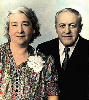 Mary and Itha Elmer, after many years of marriage